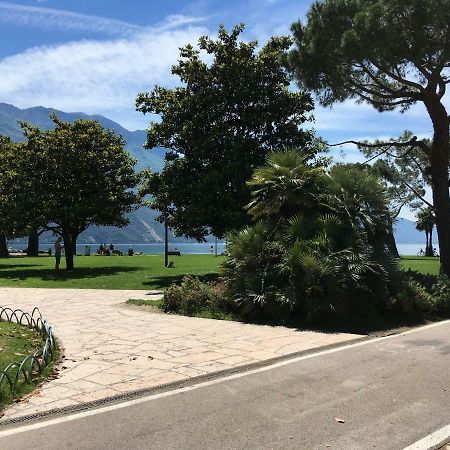 Appartamento Al Lago Рива дел Гарда Екстериор снимка