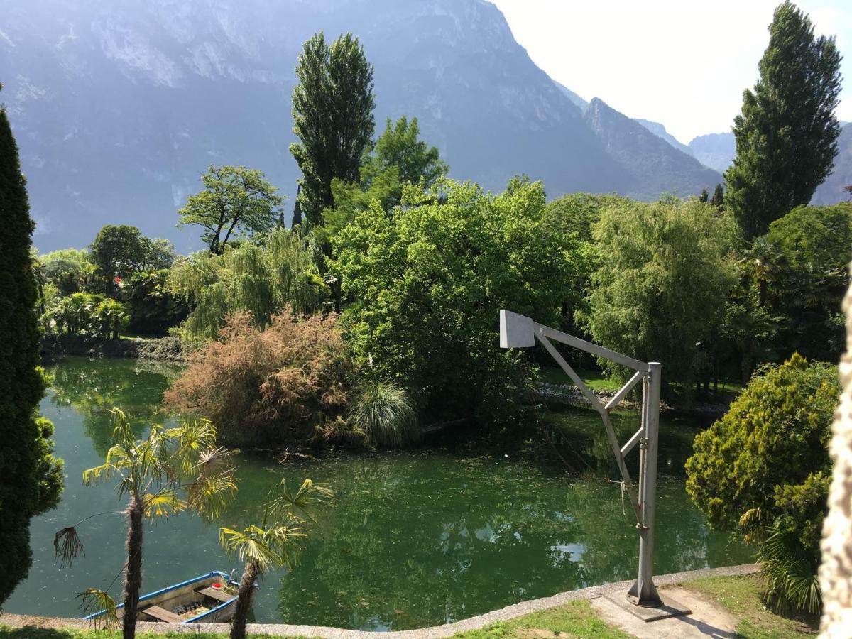 Appartamento Al Lago Рива дел Гарда Екстериор снимка